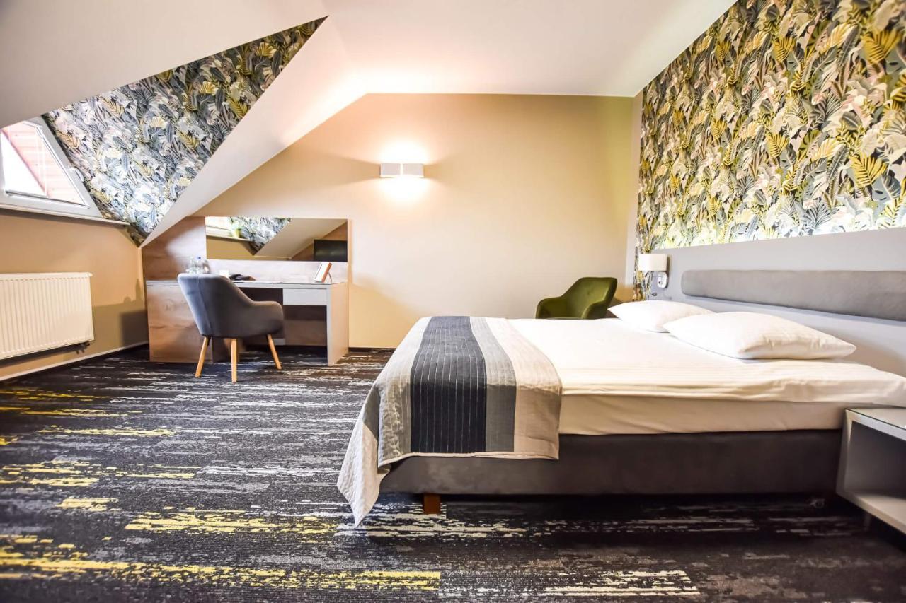Hotel Lesny Dwor Radom Exteriér fotografie